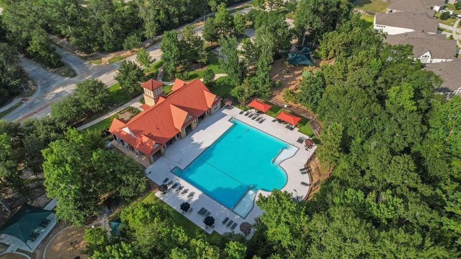 Aerial view of 20802 Masella Ridge Dr and the surrounding neighborhood