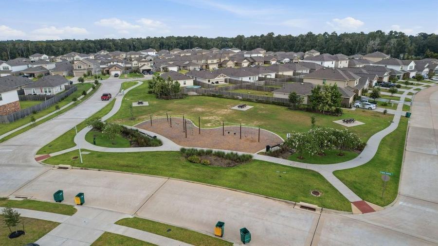 Aerial view of 20840 Cropani Shadow Dr and the surrounding neighborhood